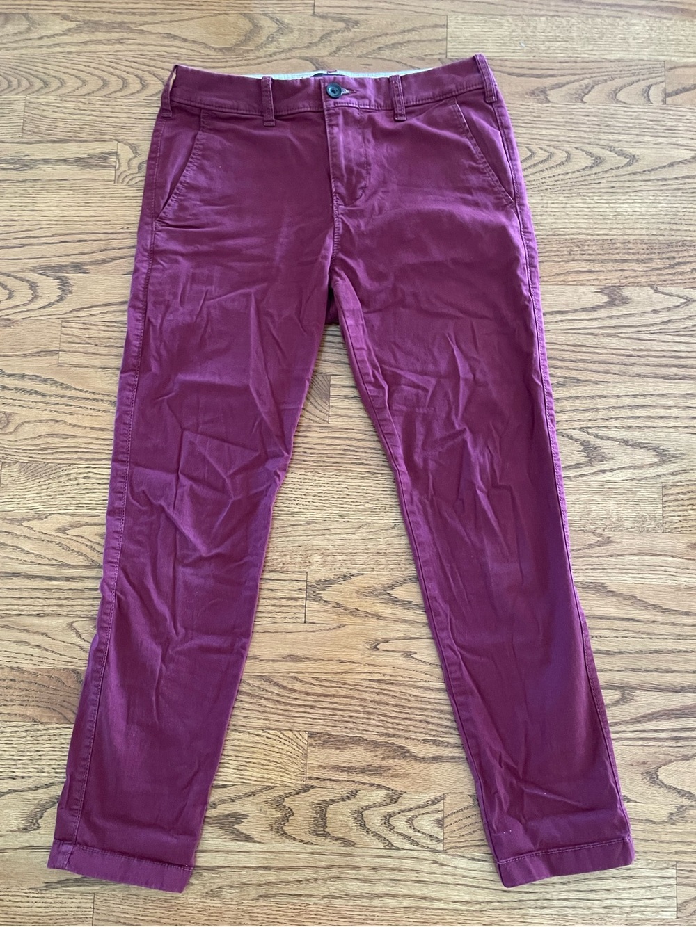 Hollister men’s skinny chino pants - 28X30